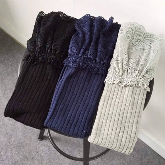 Women's Thigh High Lace Socks Black Stockings NWT - Picture 3 of 8